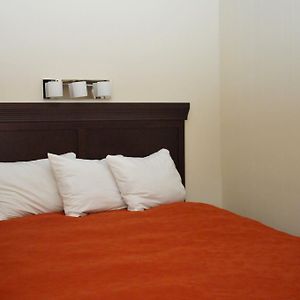 Queen Room Kitchenette